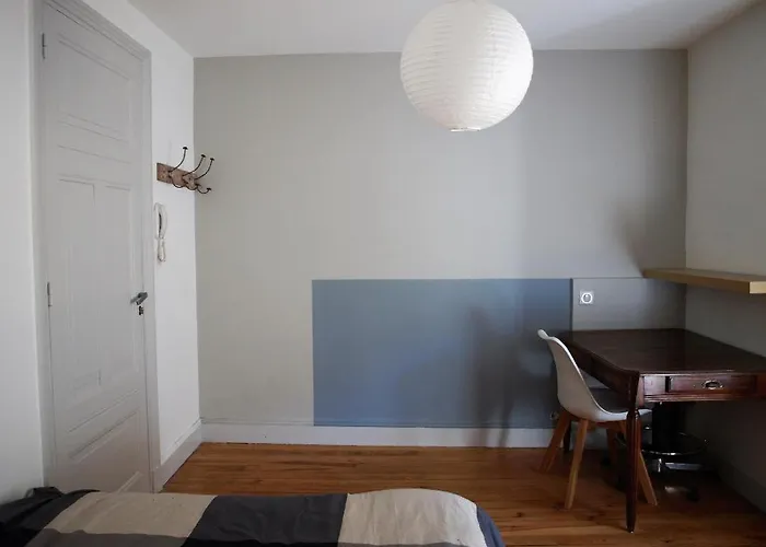 Independantes Centre Hostel *